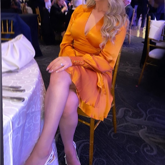 REVOLVE- Karina Grimaldi dress size M - Picture 8 of 13